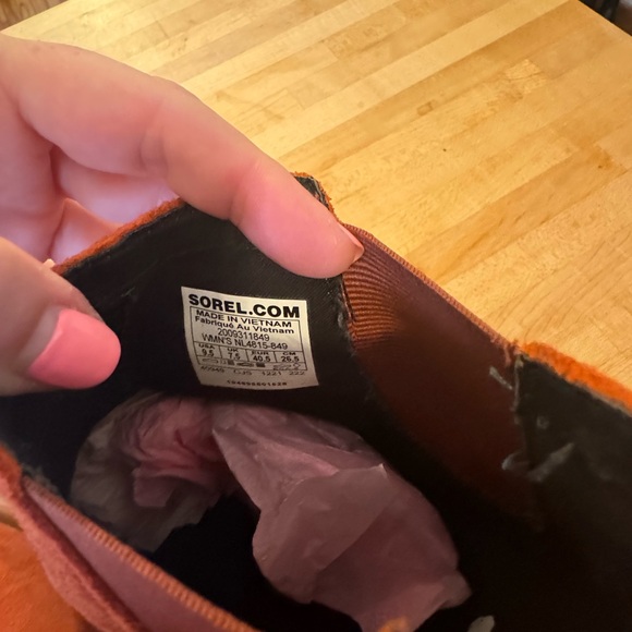 Women’s Size 9.5 Sorel Emelie Chelsea Suede Ankle Boots Waterproof Red/Orange - Picture 8 of 10